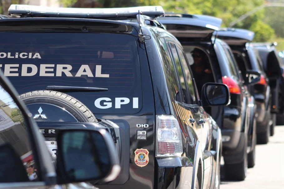 Equipes da Polícia Federal na Operação Extremum Agmen, no Rio Grande do Norte