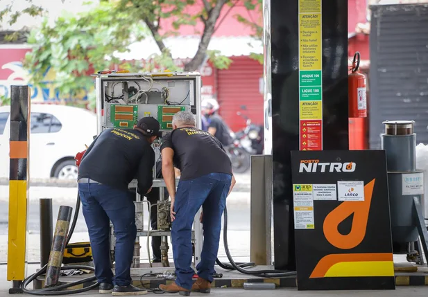 Fiscalização em posto de combustível