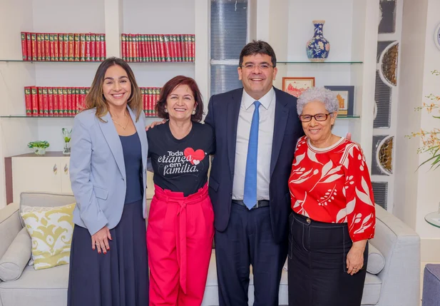 Governo do Piauí concede auxílio de R$ 1 mil para famílias acolhedoras de crianças e adolescentes