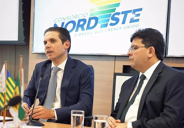 Hugo Motta e Rafael Fonteles, durante reunião do Consórcio Nordeste, nessa quinta-feira (09)