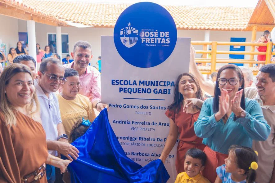 Inauguração de escola