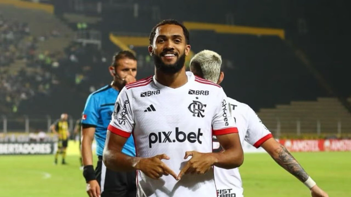 Juninho foi o autor do gol da vitória do Flamengo contra o Táchira na estreia da Libertadores