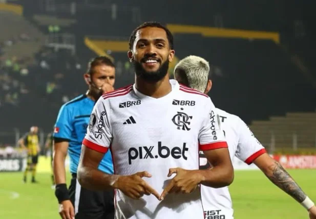 Juninho foi o autor do gol da vitória do Flamengo contra o Táchira na estreia da Libertadores