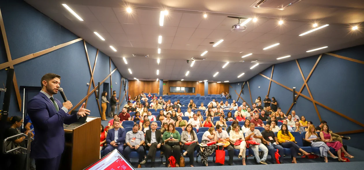 Lucas Moraes, especialista de políticas públicas do Ifood