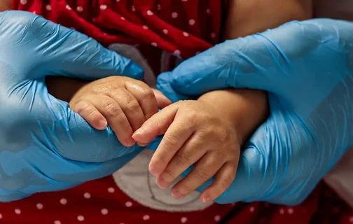 Mão de bebê