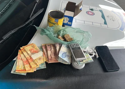 Material apreendido durante operação no Torquato Neto
