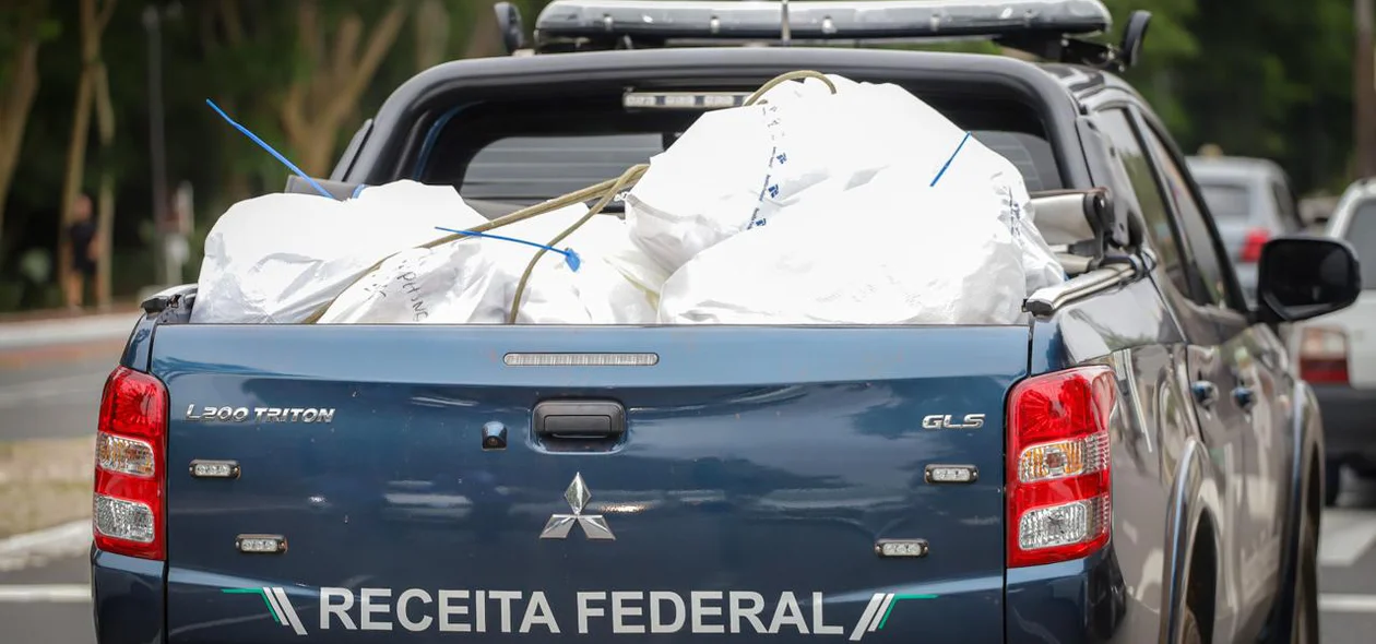 Mercadoria foi apreendida na loja de celular