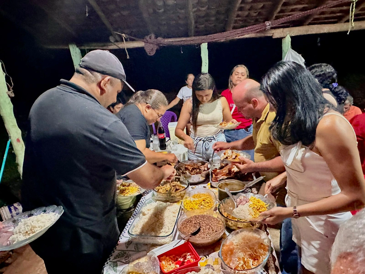 Momento de comemoração em São João do Arraial