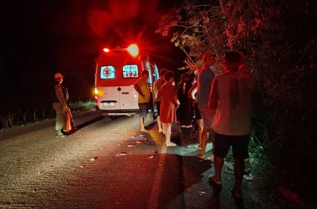Mulher fica ferida após acidente de moto na PI 112 em União