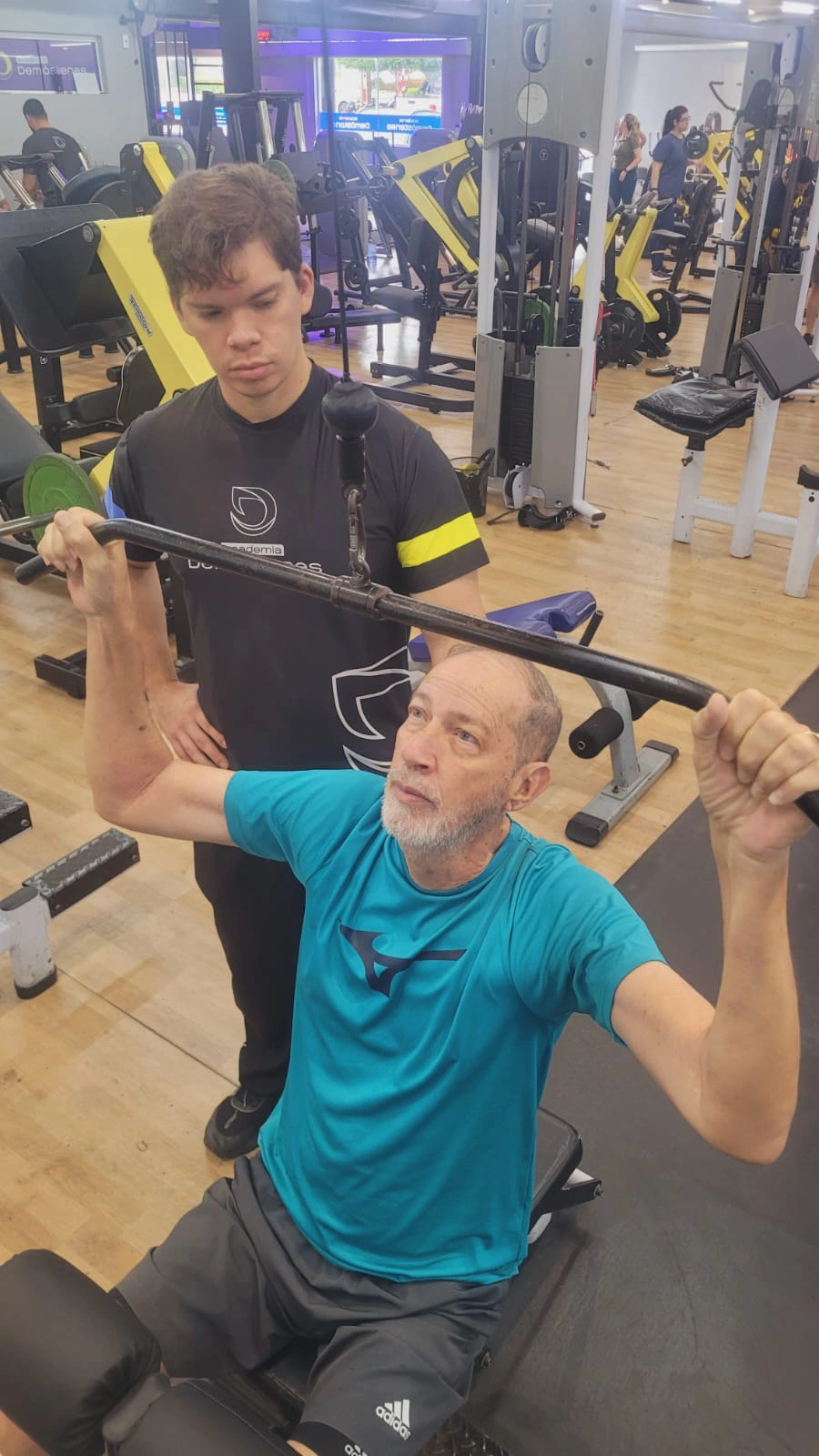 O fortalecimento muscular diminui as dores em idosos