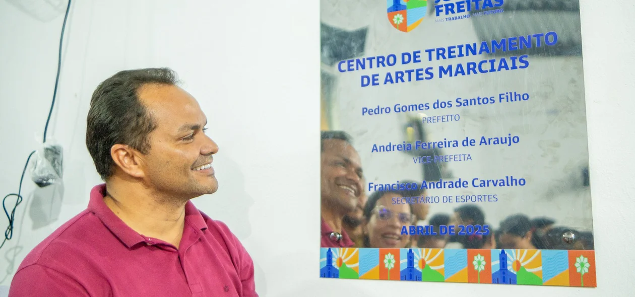 O prefeito realizou a inauguração