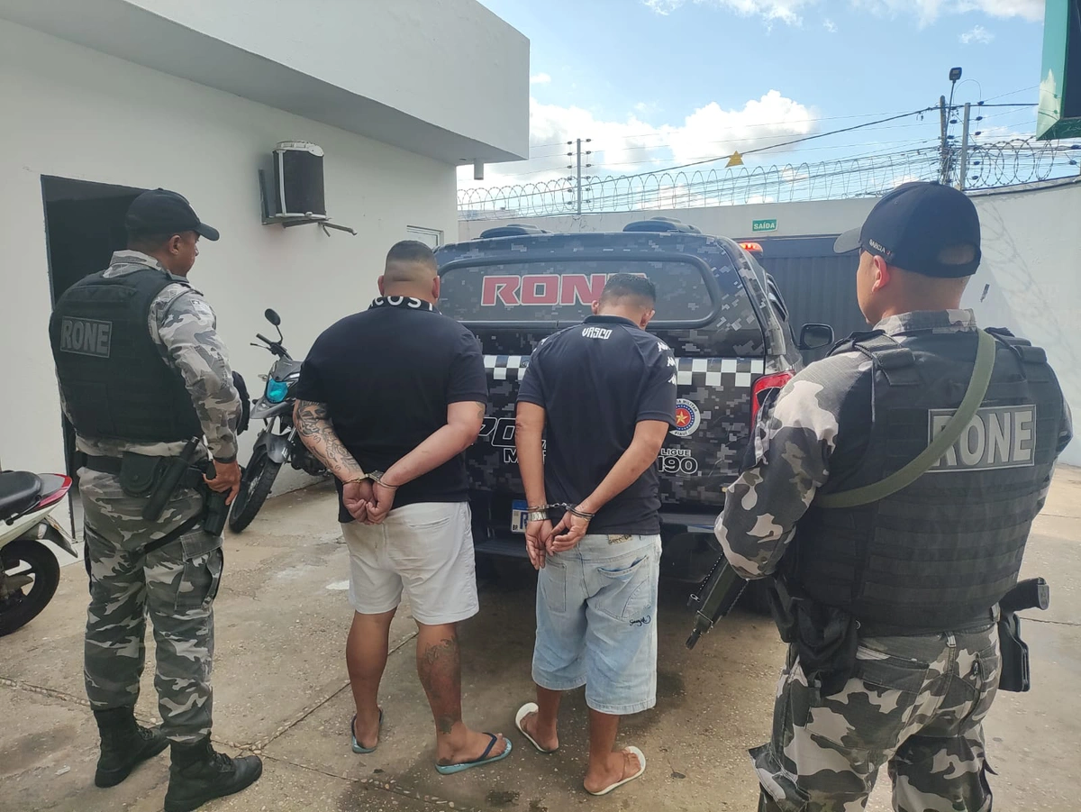 Os dois suspeitos foram conduzidos à Central de Flagrante