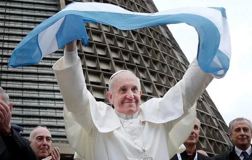Papa Francisco com a bandeira da Argentina