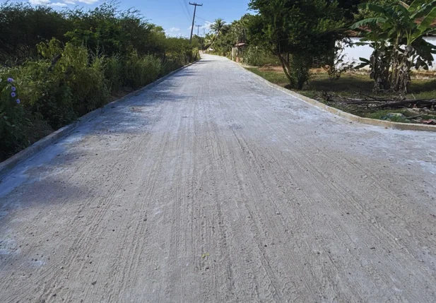 Pavimentação em paralelepípedo no Território de Desenvolvimento Vale do Rio Guaribas