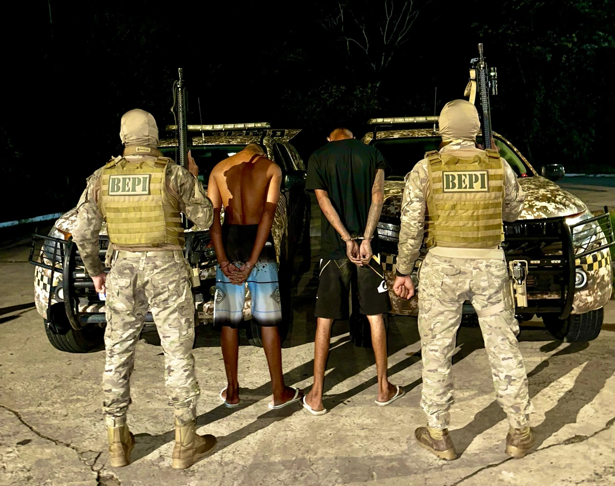 Polícia Militar prendeu dois homens com drogas