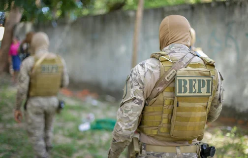 Policiais do BEPI no local do homicídio