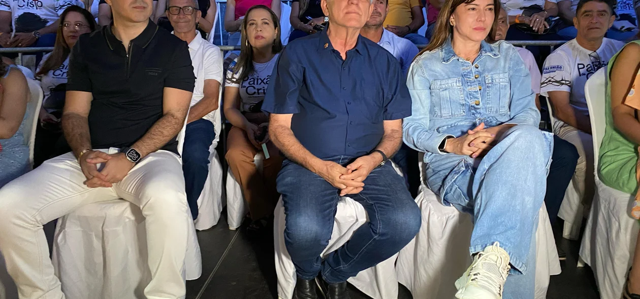 Prefeita Ivanária Sampaio e vice-governador Themístocles Filho acompanharam o espetáculo