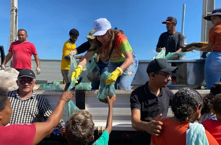 Prefeita Ivanária Sampaio realiza entrega de toneladas de alimentos durante a Semana Santa