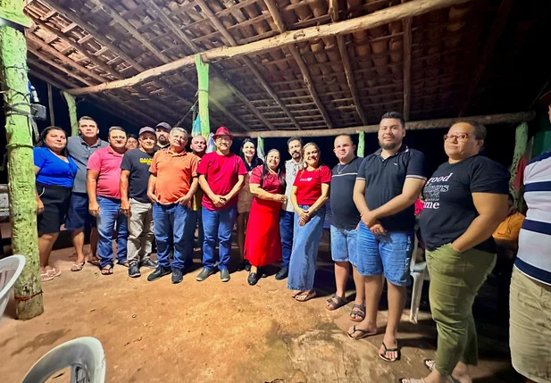 Prefeito Abdoral Melo reúne equipe do meio ambiente para comemorar conquista do Selo A