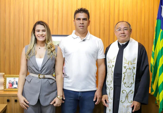 Prefeito Belauto Bigode organizou evento de reabertura do prédio da Prefeitura