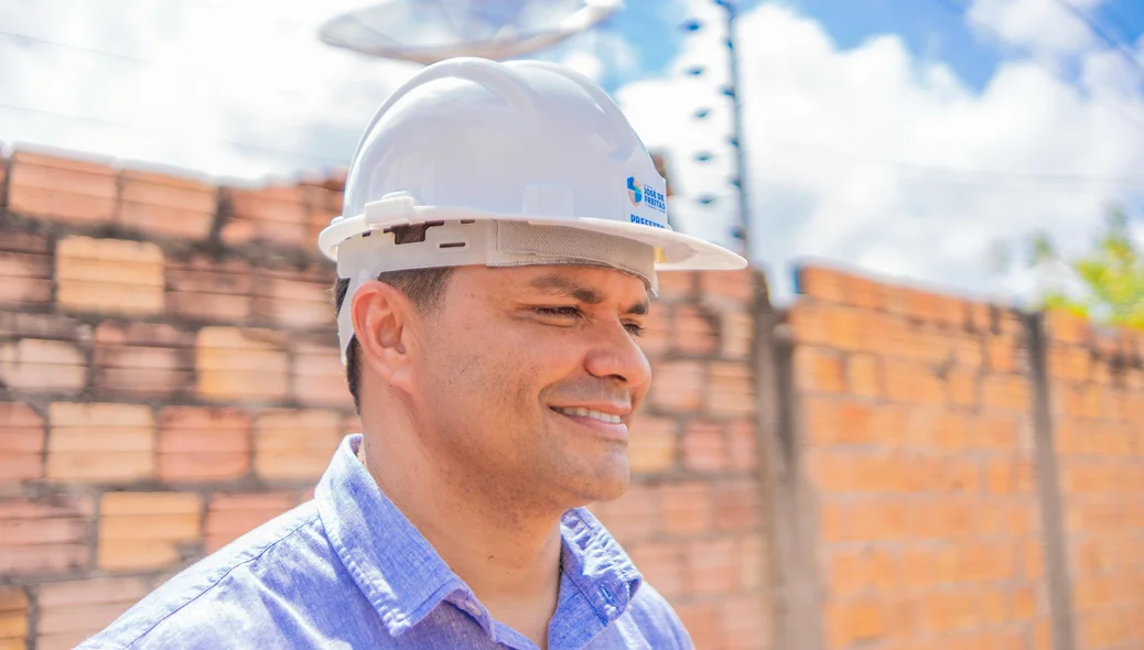 Prefeito Pedro Gomes visitou as obras