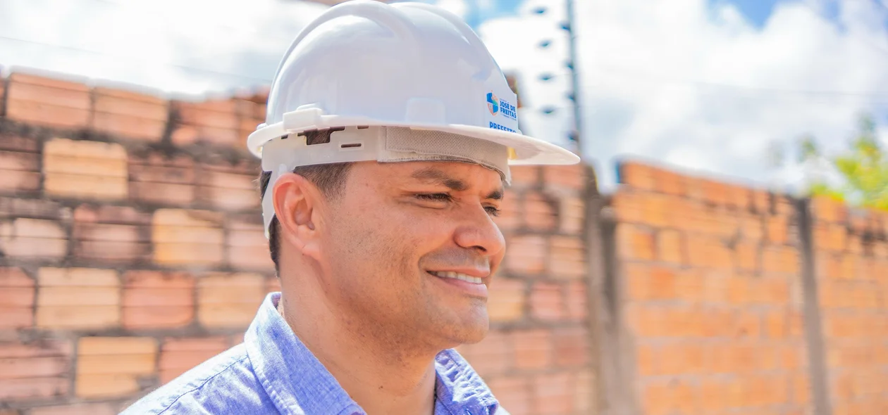 Prefeito Pedro Gomes visitou as obras