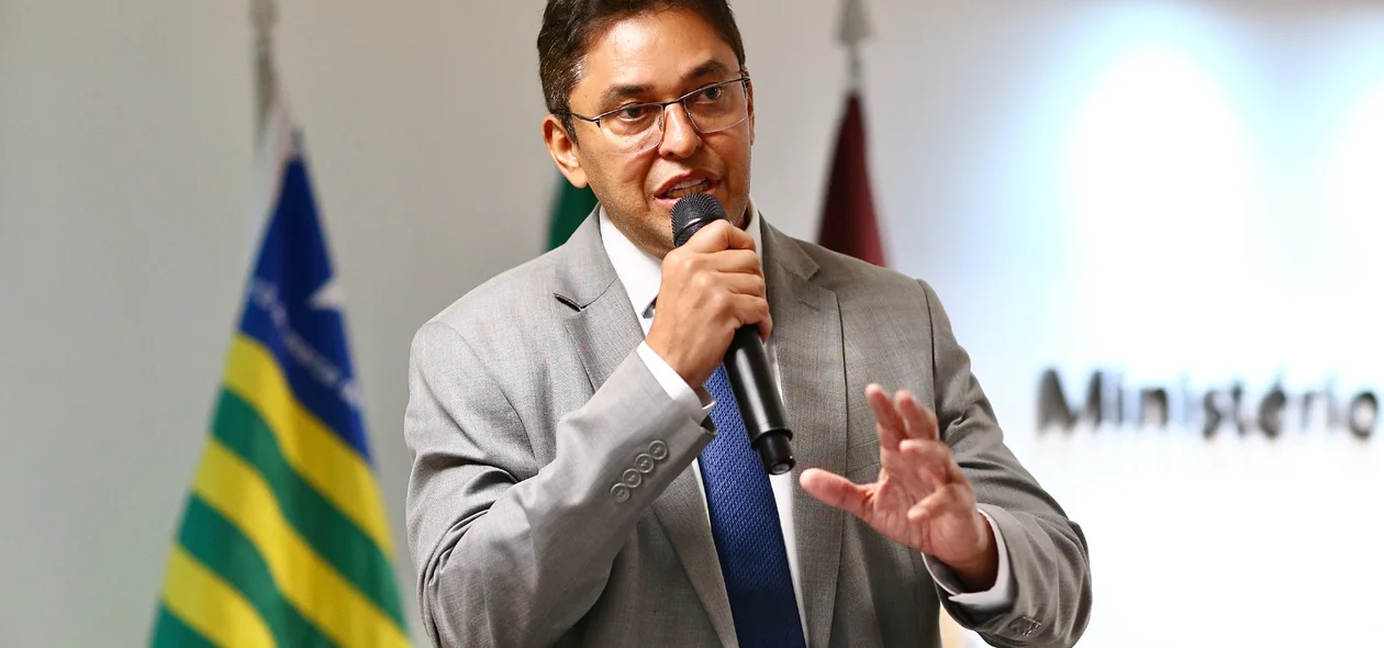 Procurador-Geral Cleandro Moura