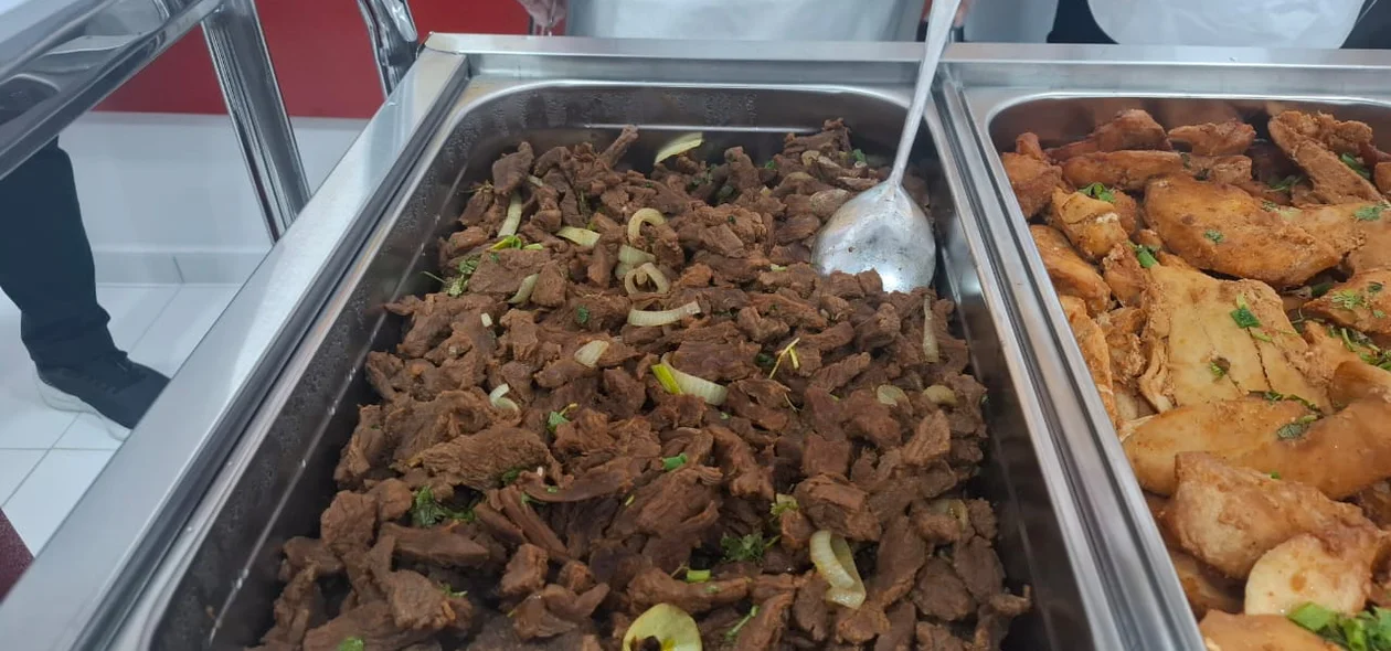 Proteínas sendo servidas