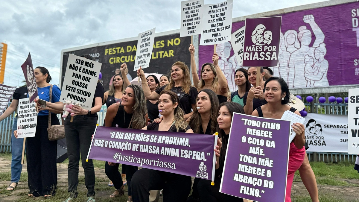 Protesto na Avenida Marechal Castelo Branco em prol de Riassa Dourado