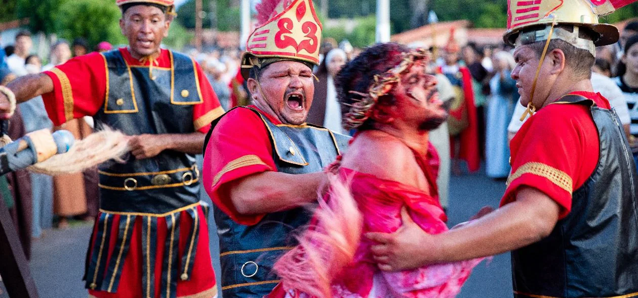 Representação dos passos de Jesus até sua crucificação