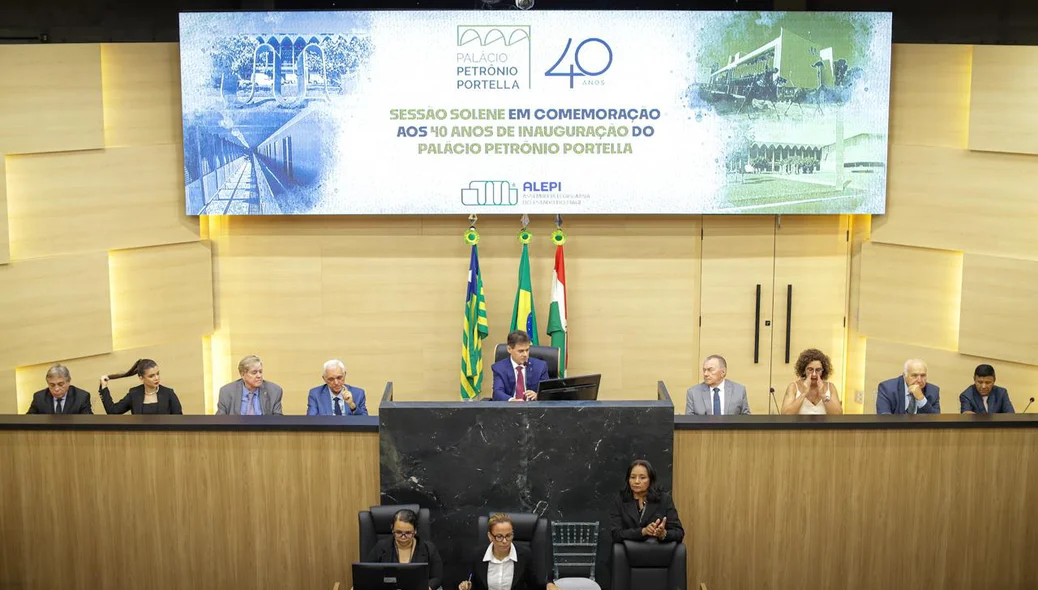 Sessão solene na Alepi