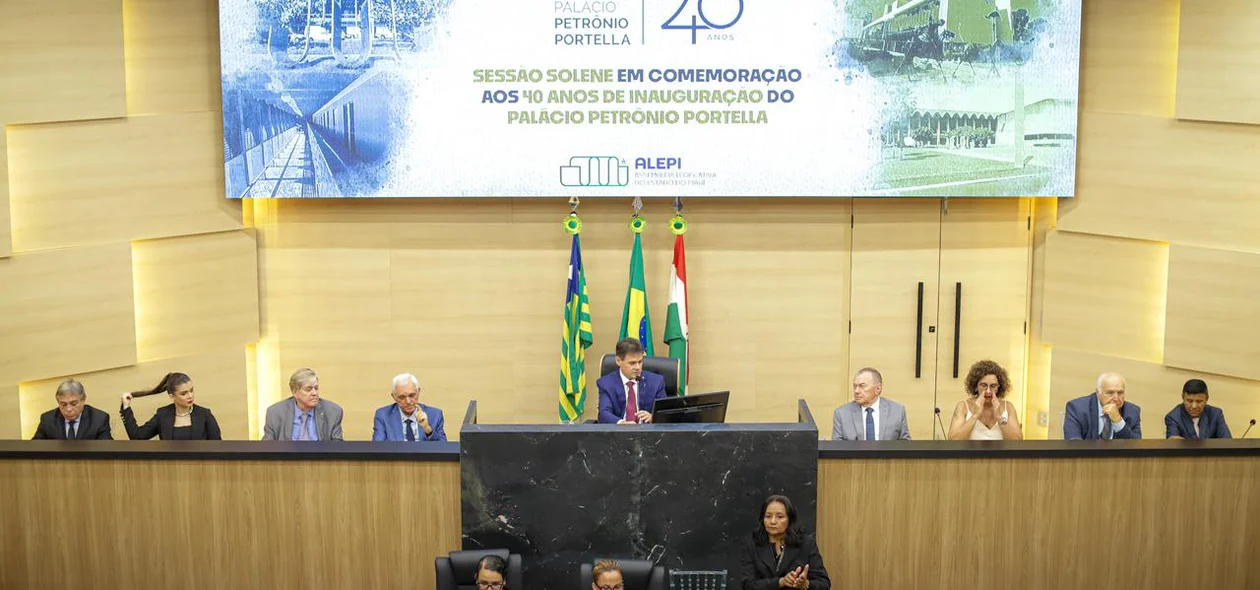 Sessão solene na Alepi