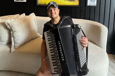 Tarcísio do Acordeon