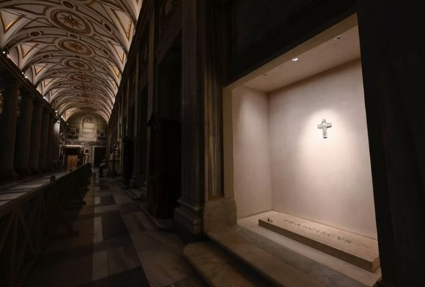 Visitação ao túmulo do papa Francisco é aberta ao público