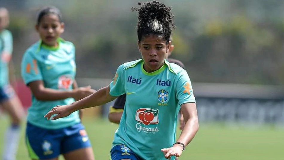 Yngrid Piauí, atacante piauiense que atua na Seleção Brasileira Sub-17