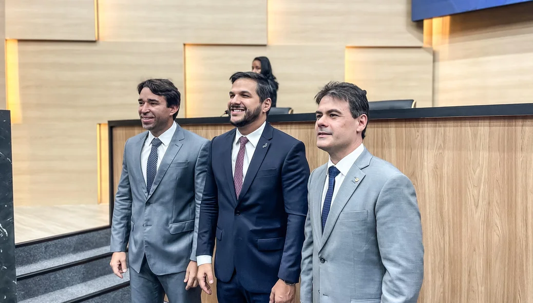 A solenidade aconteceu na manhã desta segunda-feira