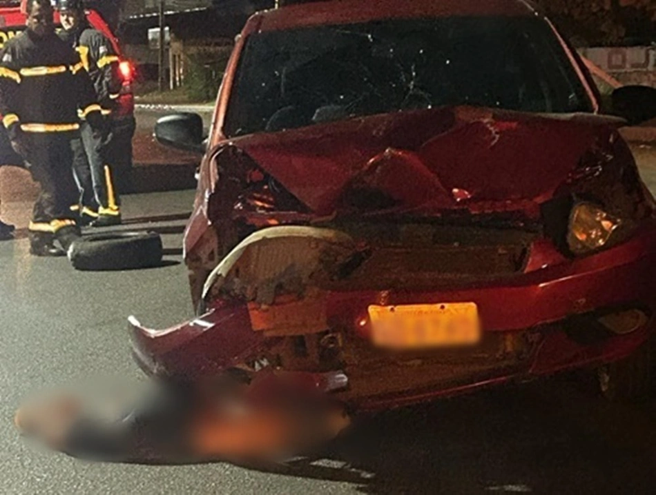 A vítima conduzia uma motocicleta quando foi atingida pelo carro