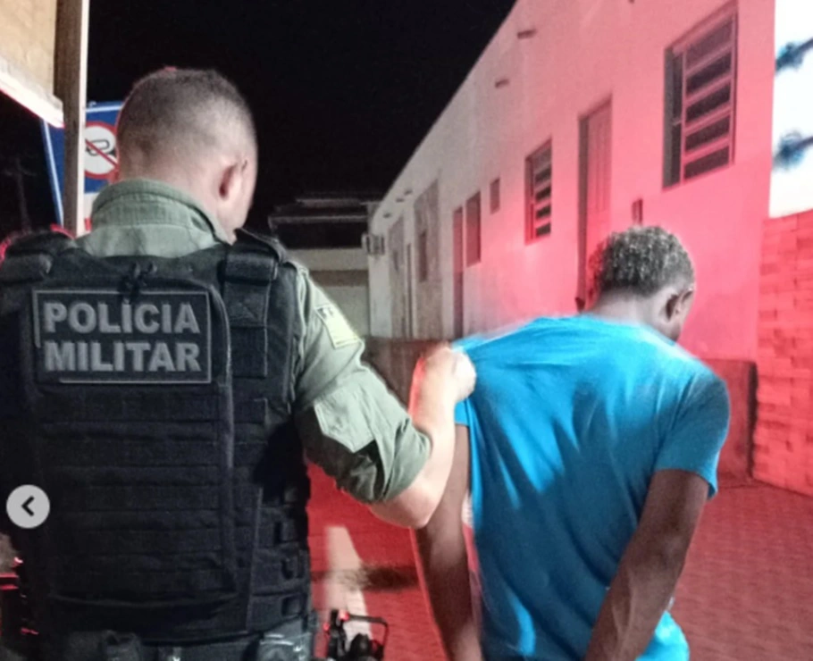 Acusado de agredir mulher fisicamente na Praça do Abrigo