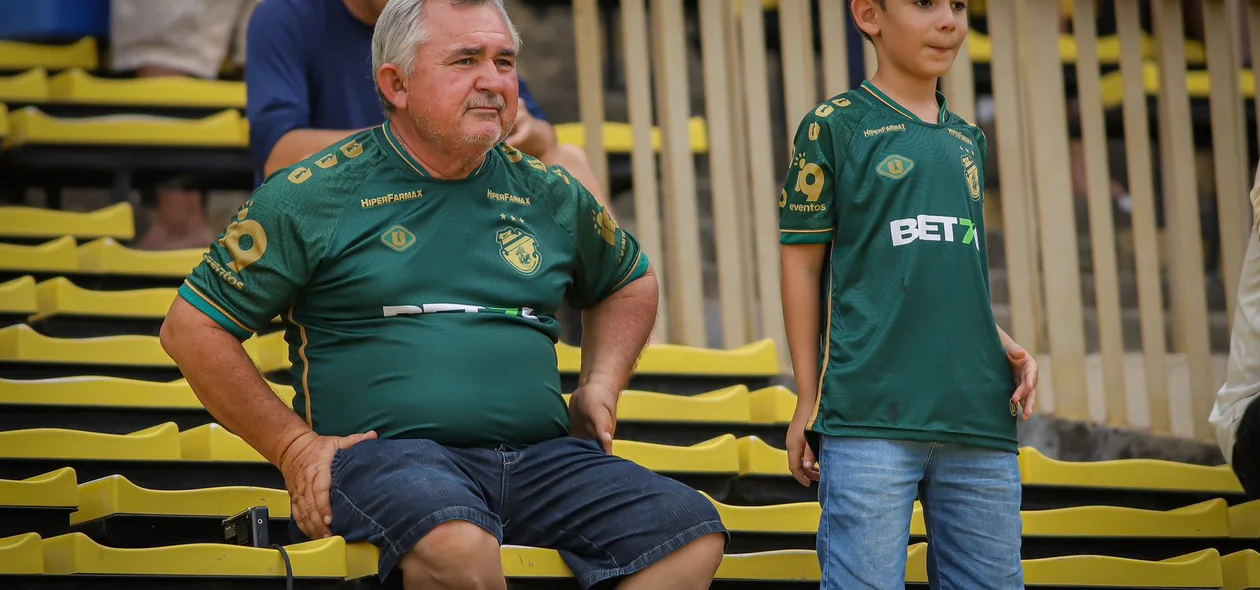 Altos leva ao Albertão gerações de torcedores para partida