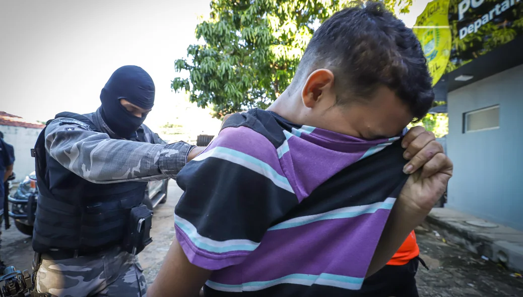 Alvo preso na Operação DENARC 45