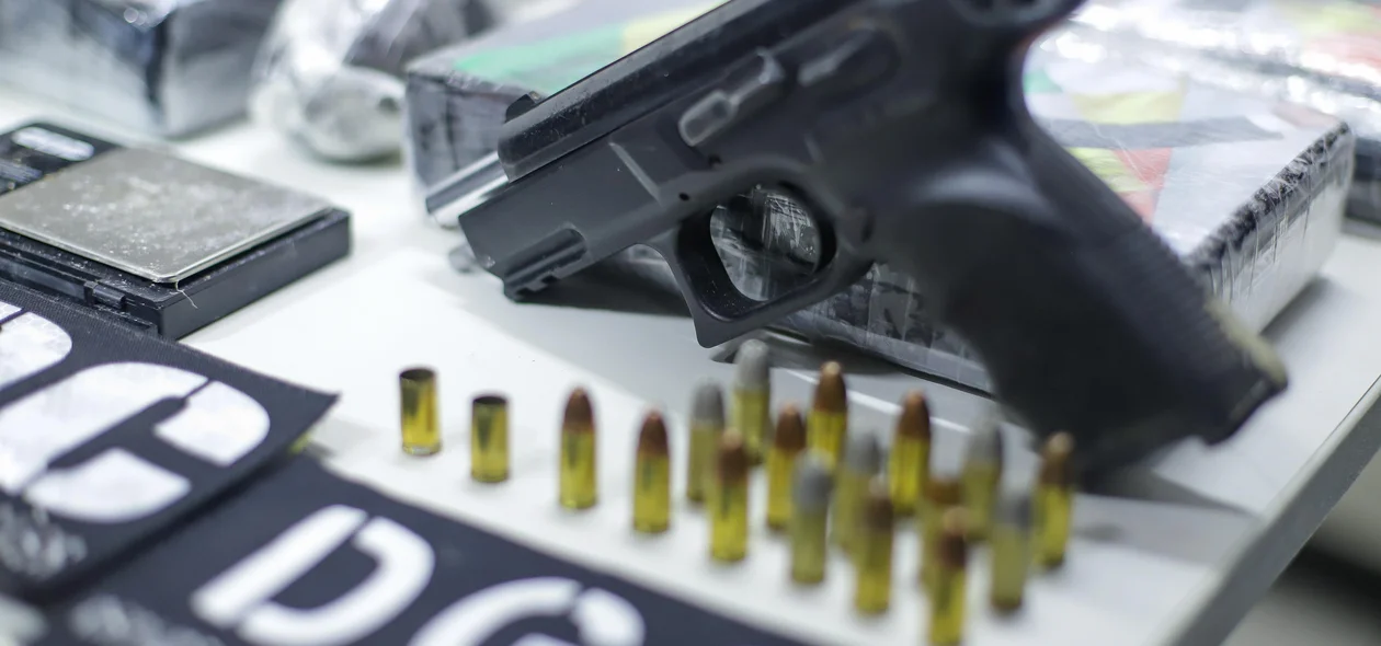 Arma apreendida na operação