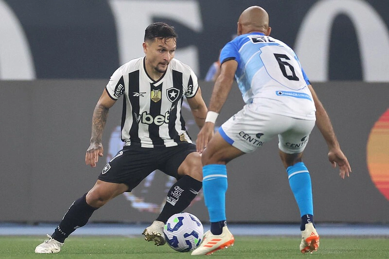 Artur foi autor de um dos gols na vitória do Botafogo contra o Capital na Copa do Brasil