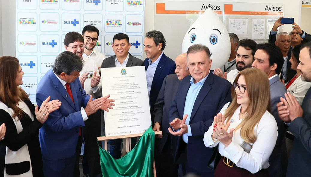 Autoridades no HU-UFPI