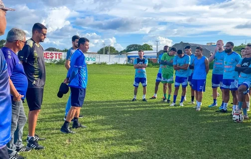 Betinho tem 1º contato com o elenco do Parnahyba e inicia trabalhos