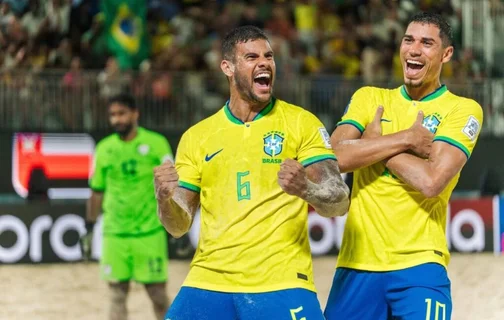 Brasil avança à semifinal da Copa do Mundo de futebol de areia