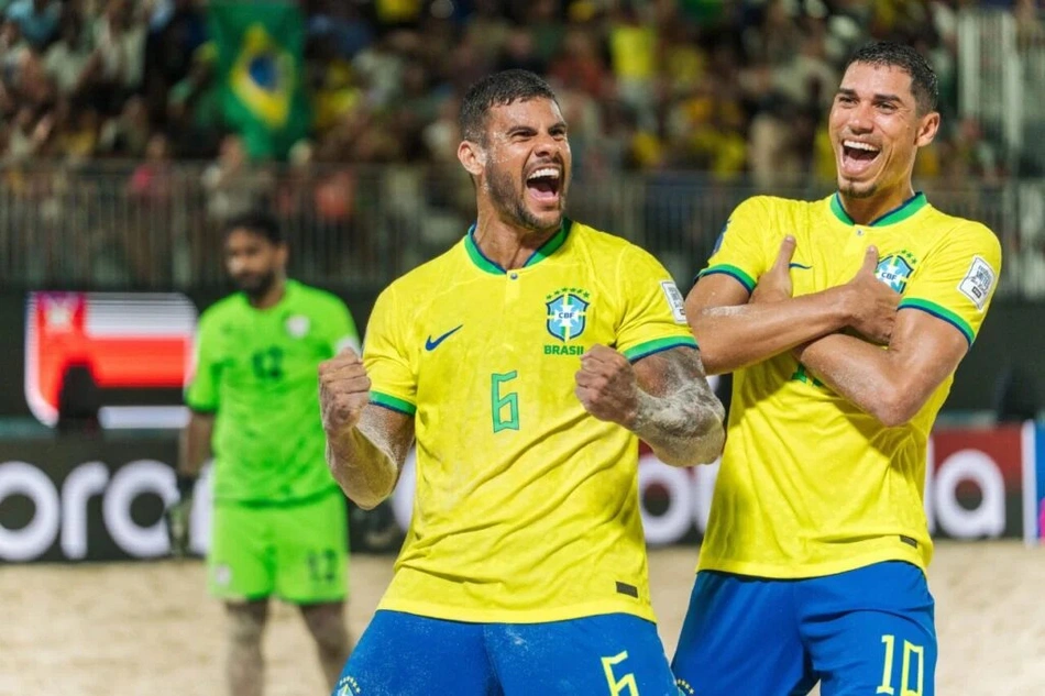 Brasil avança à semifinal da Copa do Mundo de futebol de areia