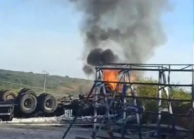 Caminhão pegou fogo na BR 020
