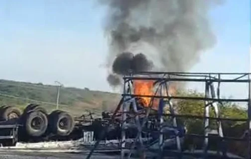 Caminhão pegou fogo na BR 020