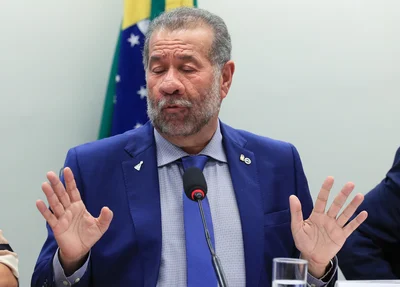 Carlos Lupi, presidente nacional do PDT e ex-ministro da Previdência Social