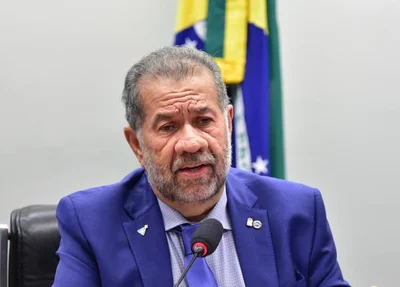 Carlos Lupi